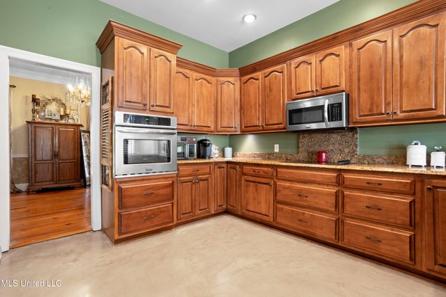 6 N Hill Drive, Carriere, MS 39426