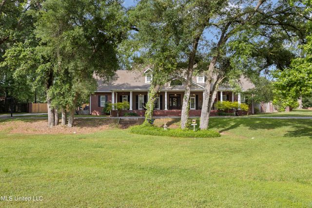 6 N Hill Drive, Carriere, MS 39426
