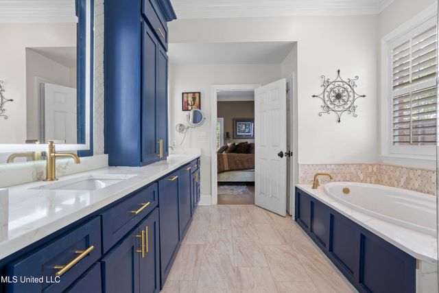 6 N Hill Drive, Carriere, MS 39426