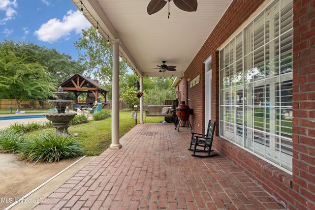 6 N Hill Drive, Carriere, MS 39426