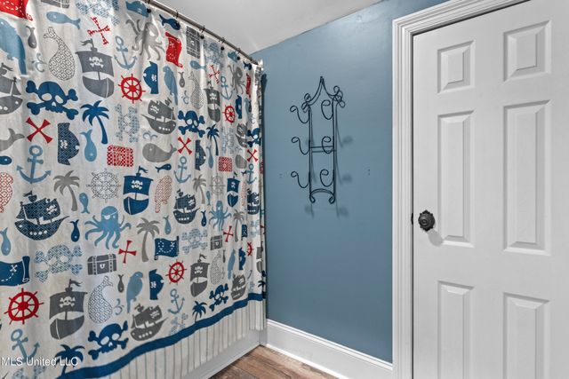 6 N Hill Drive, Carriere, MS 39426