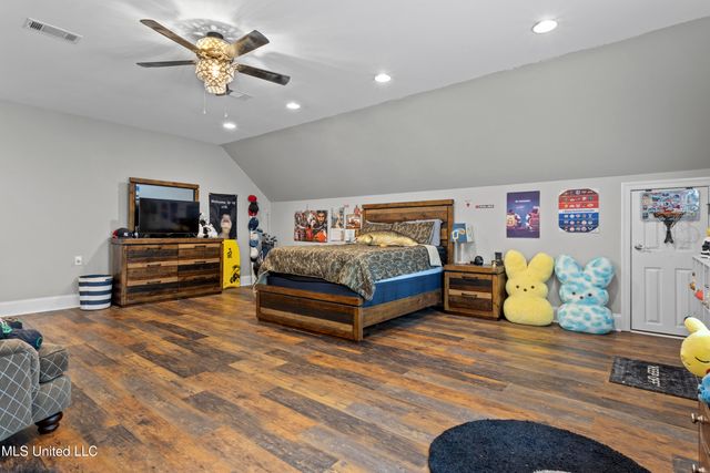 6 N Hill Drive, Carriere, MS 39426