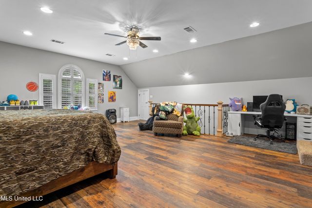 6 N Hill Drive, Carriere, MS 39426