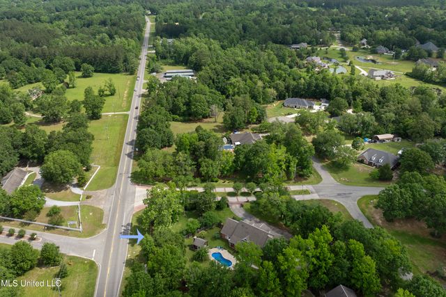 6 N Hill Drive, Carriere, MS 39426