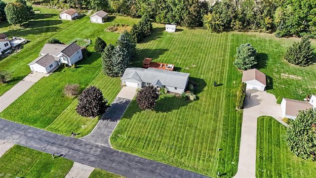 5015 Dio Drive, Cedar Springs, MI 49319