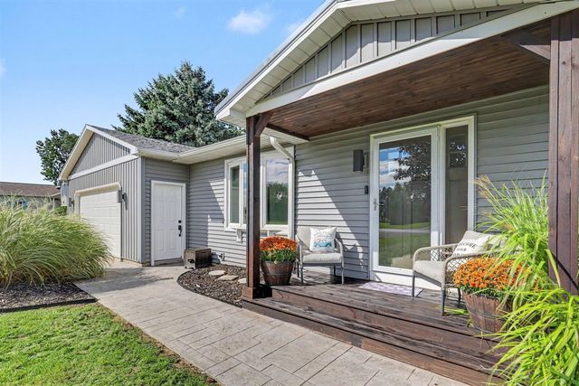 5015 Dio Drive, Cedar Springs, MI 49319