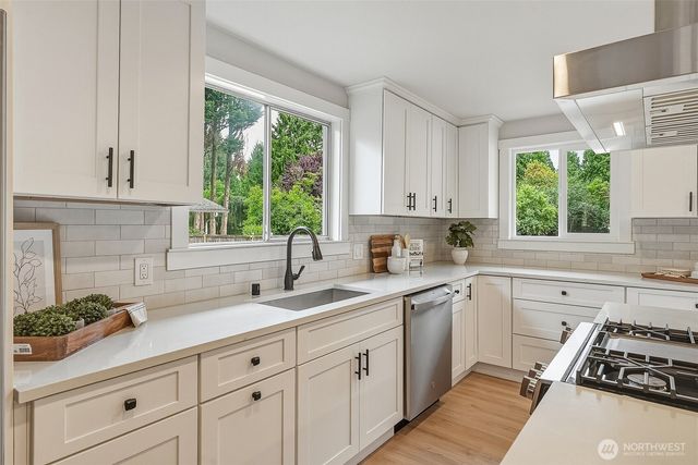 4720 224th Street SE, Bothell, WA 98021