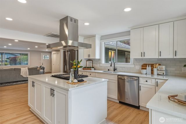 4720 224th Street SE, Bothell, WA 98021