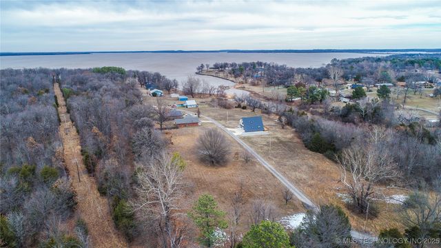 17 Quail Drive, Eufaula, OK 74432