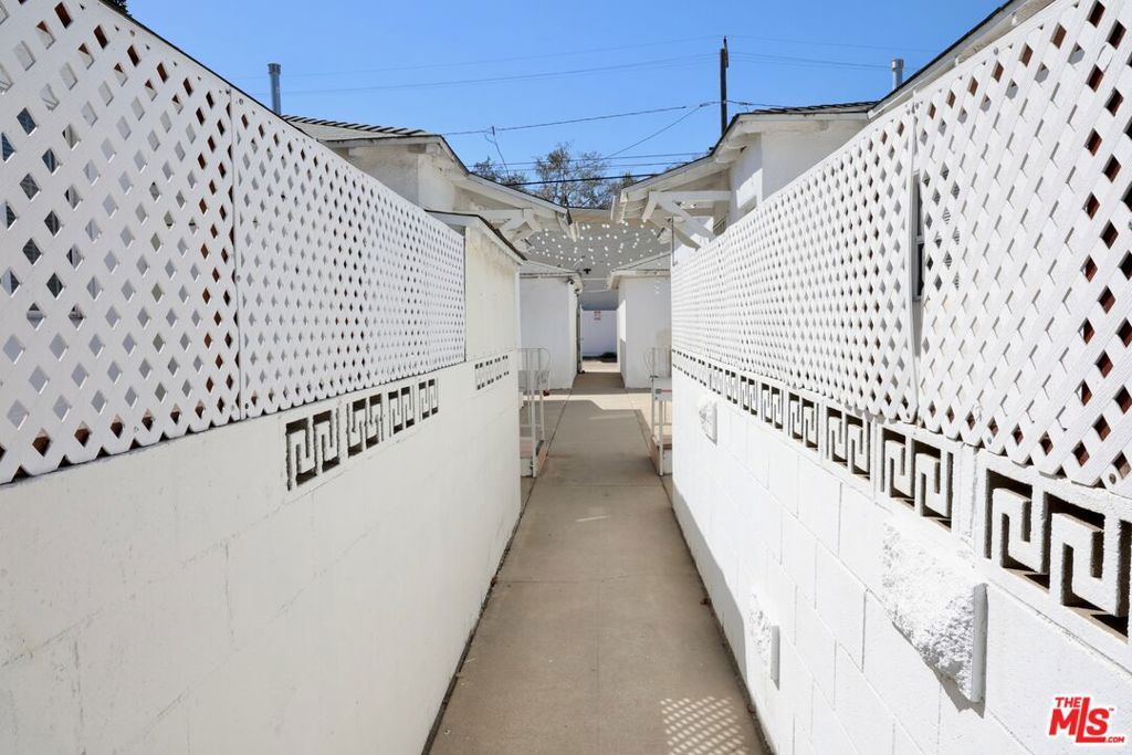 3849 Sawtelle Boulevard, Los Angeles, CA 90066 — photo 3