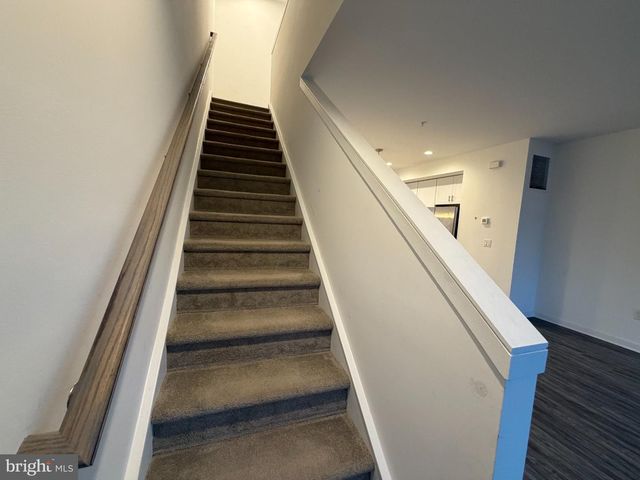 2018 NORTHBANK PL, Philadelphia, PA 19125