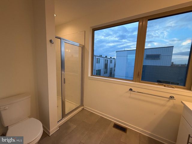 2018 NORTHBANK PL, Philadelphia, PA 19125