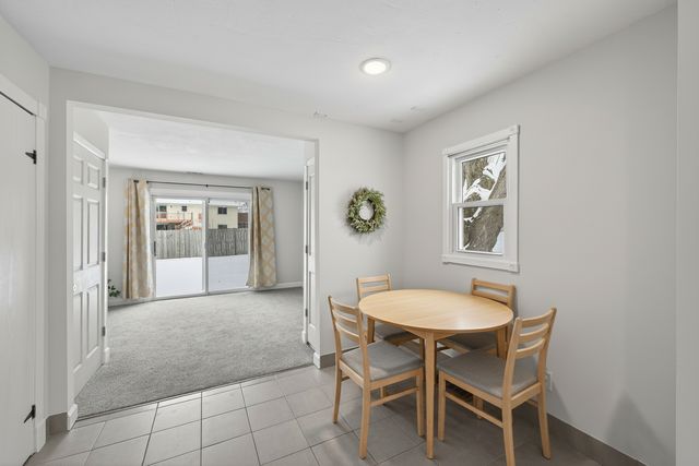 842 Woodgate Drive 211, Vadnais Heights, MN 55127