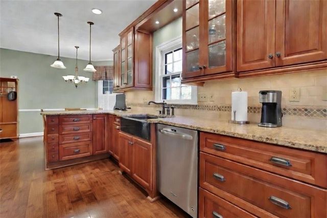 2928 Tall Pines Way NE, Atlanta, GA 30345