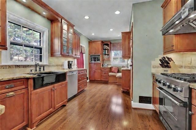 2928 Tall Pines Way NE, Atlanta, GA 30345