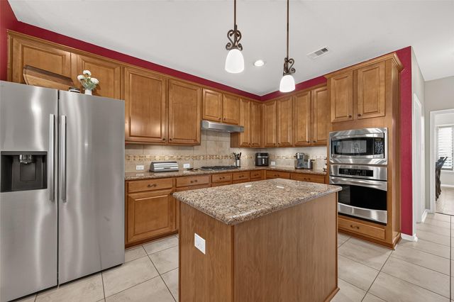 2401 Scarlatti Drive, Pearland, TX 77581