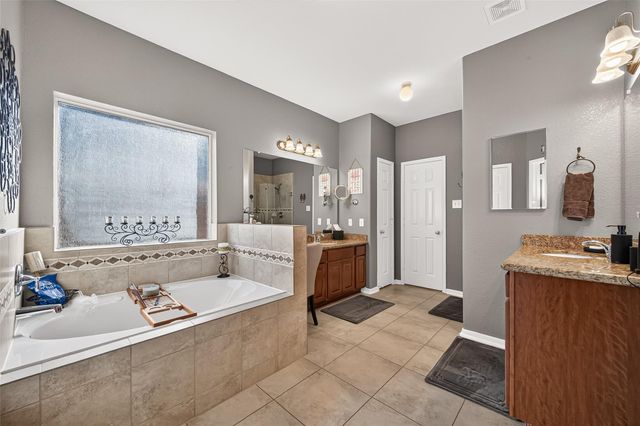 2401 Scarlatti Drive, Pearland, TX 77581