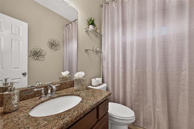 2401 Scarlatti Drive, Pearland, TX 77581