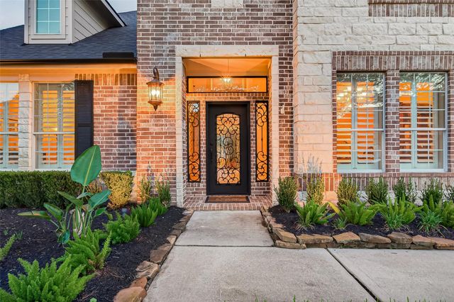 2401 Scarlatti Drive, Pearland, TX 77581