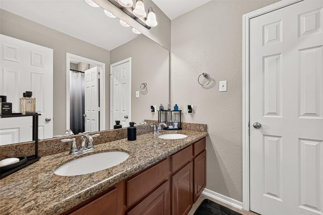 2401 Scarlatti Drive, Pearland, TX 77581