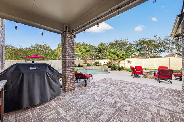 2401 Scarlatti Drive, Pearland, TX 77581