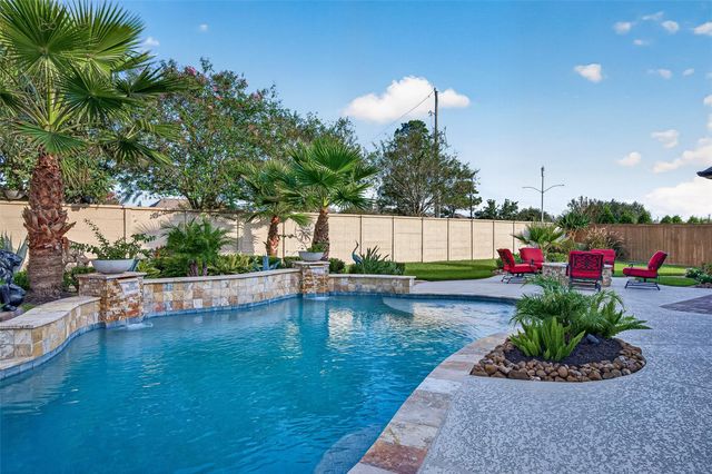 2401 Scarlatti Drive, Pearland, TX 77581
