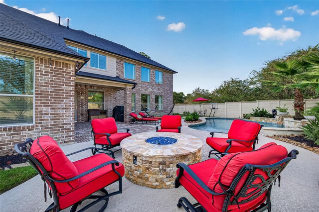 2401 Scarlatti Drive, Pearland, TX 77581