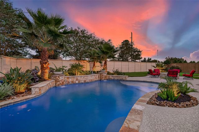 2401 Scarlatti Drive, Pearland, TX 77581