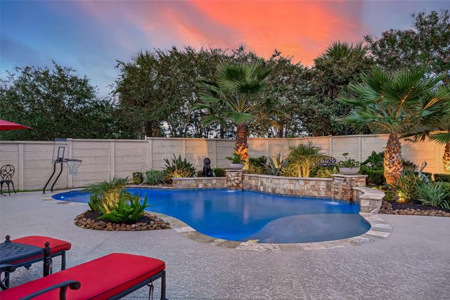 2401 Scarlatti Drive, Pearland, TX 77581