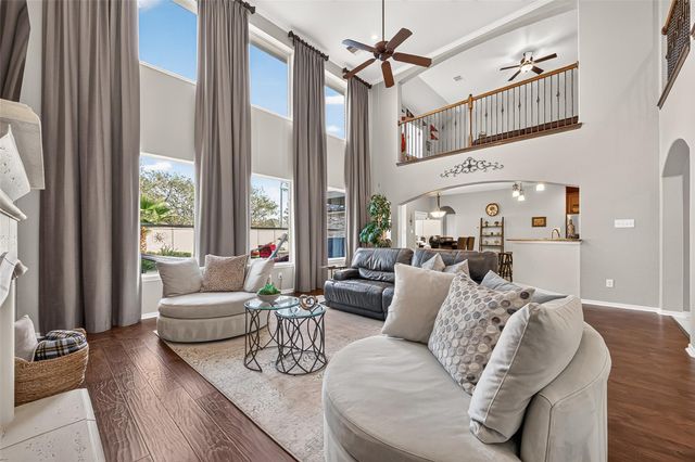 2401 Scarlatti Drive, Pearland, TX 77581