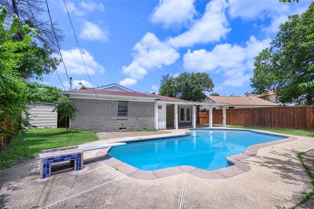 3230 Rock Bluff Drive, Dallas, TX 75227