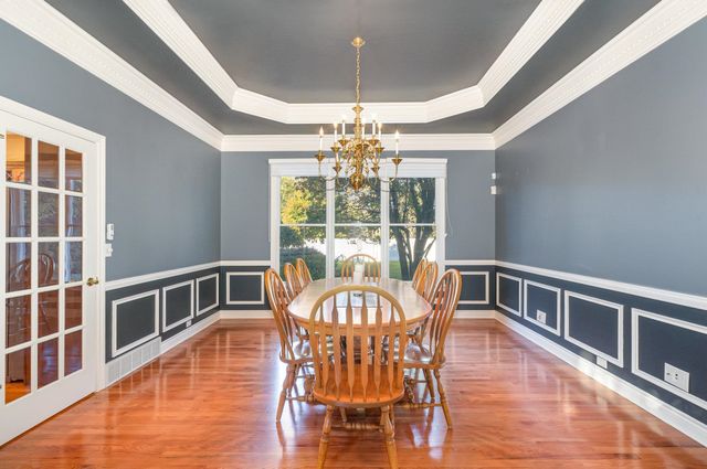 1545 Wedgewood Place, Essexville, MI 48732