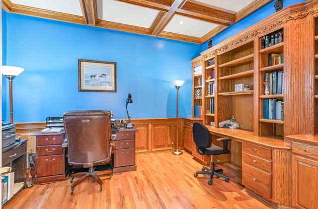 1545 Wedgewood Place, Essexville, MI 48732