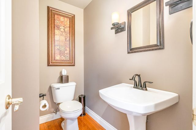 1545 Wedgewood Place, Essexville, MI 48732