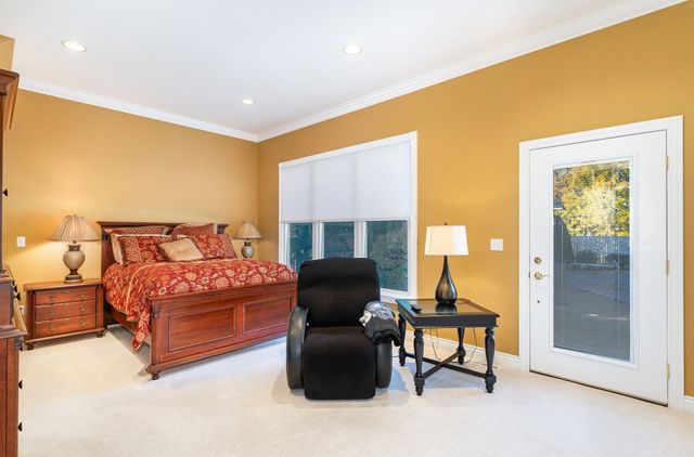 1545 Wedgewood Place, Essexville, MI 48732