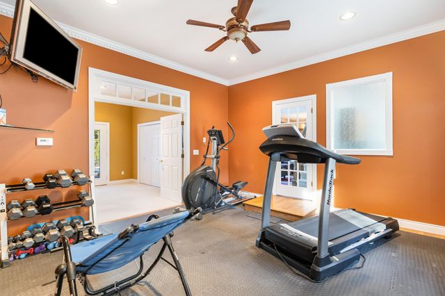 1545 Wedgewood Place, Essexville, MI 48732