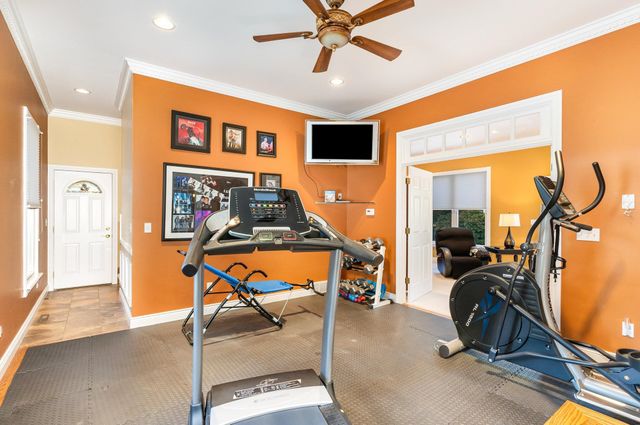 1545 Wedgewood Place, Essexville, MI 48732