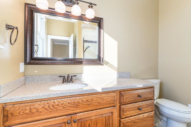 1545 Wedgewood Place, Essexville, MI 48732