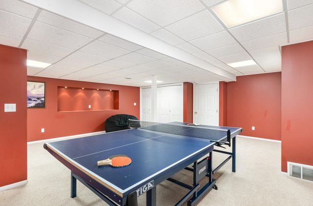 1545 Wedgewood Place, Essexville, MI 48732