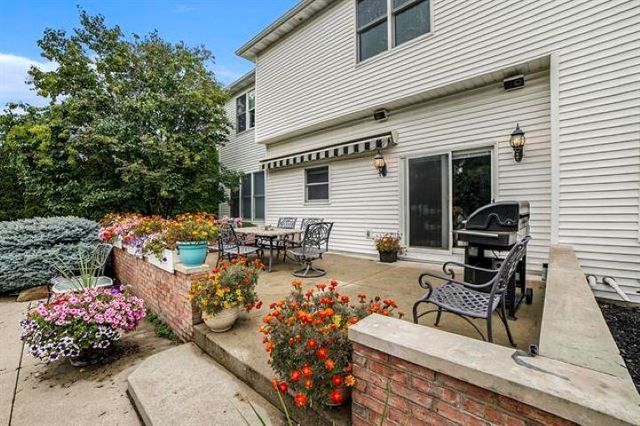 1545 Wedgewood Place, Essexville, MI 48732