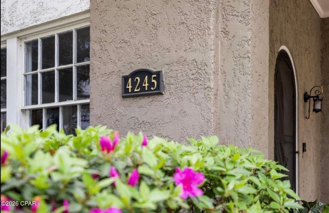 4245 Lafayette Street, Marianna, FL 32446