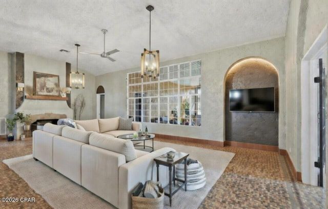 4245 Lafayette Street, Marianna, FL 32446