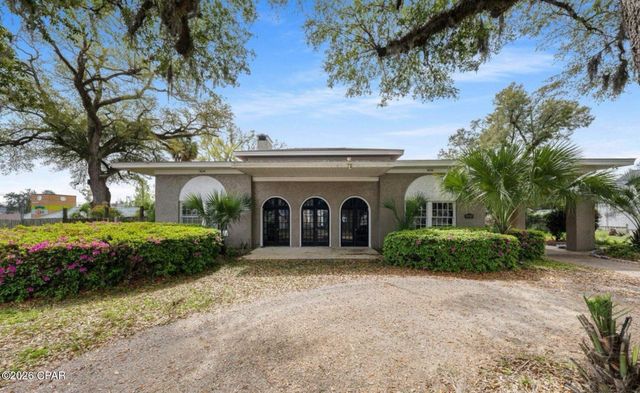 4245 Lafayette Street, Marianna, FL 32446