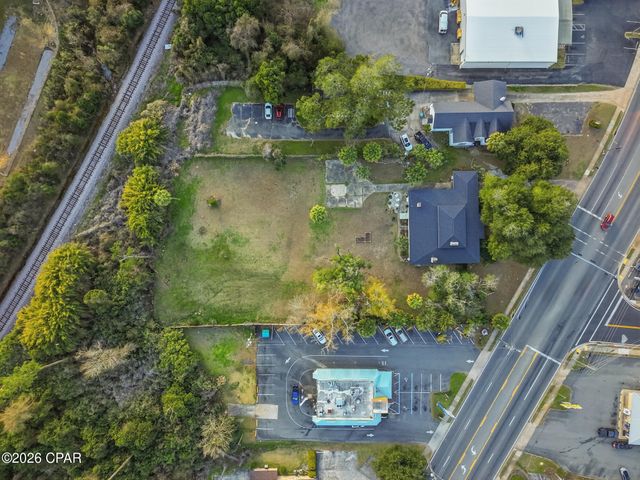 4245 Lafayette Street, Marianna, FL 32446