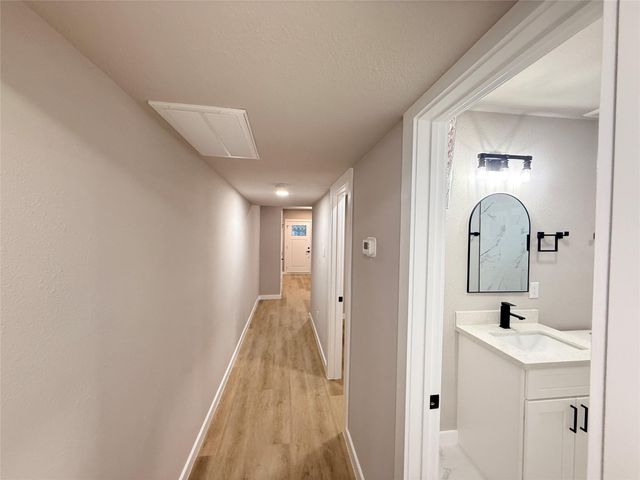 5238 Pease St 1, Houston, TX 77023