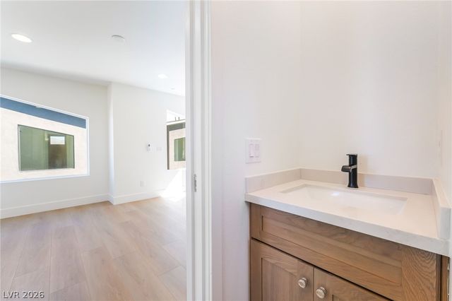 350 North 13th Street, Las Vegas, NV 89101