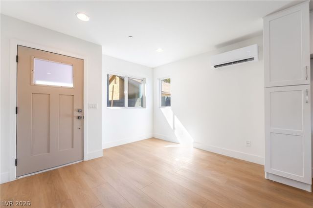 350 North 13th Street, Las Vegas, NV 89101