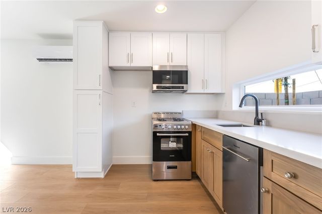 350 North 13th Street, Las Vegas, NV 89101