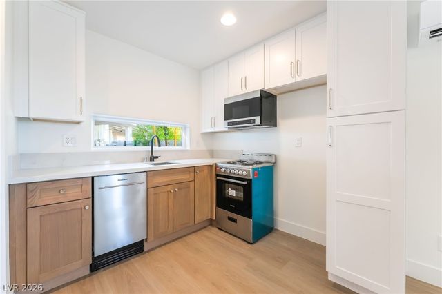 350 North 13th Street, Las Vegas, NV 89101