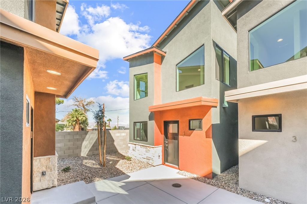 350 North 13th Street, Las Vegas, NV 89101